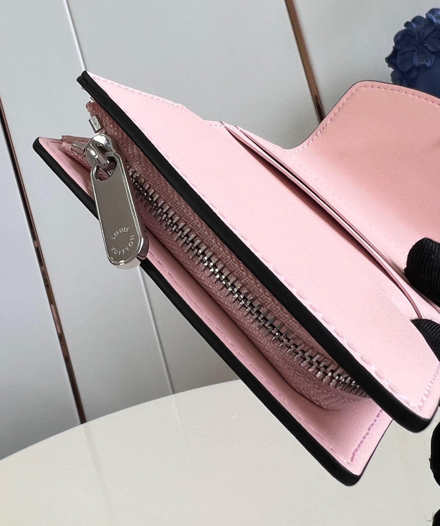 006_6b2a35.jpg