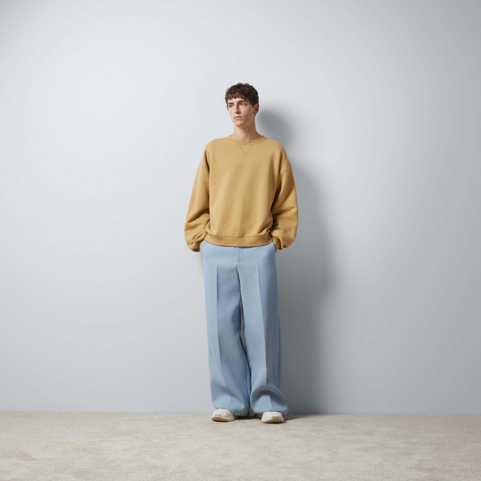 002_483724.jpg