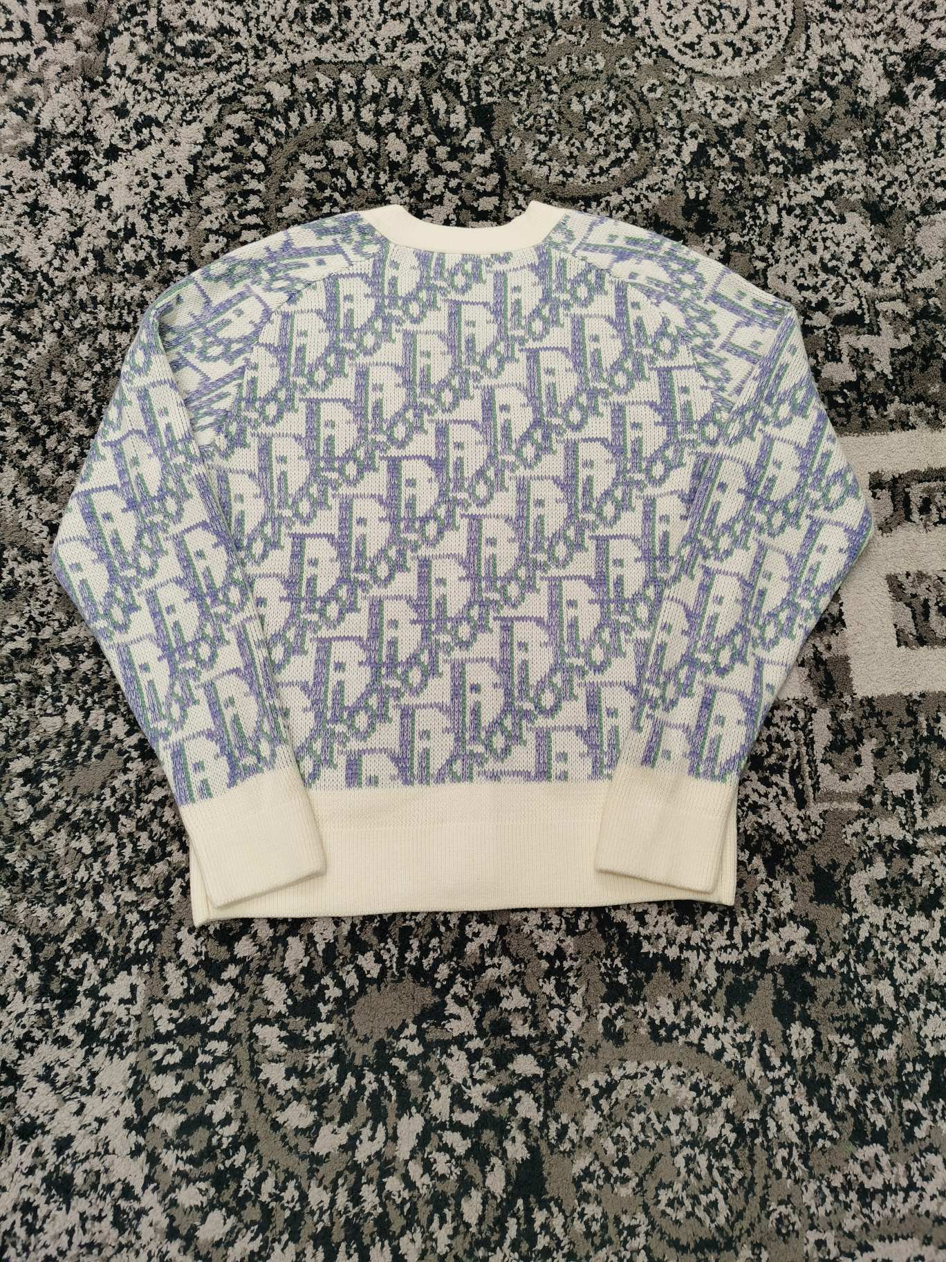 008_cf7e92.jpg