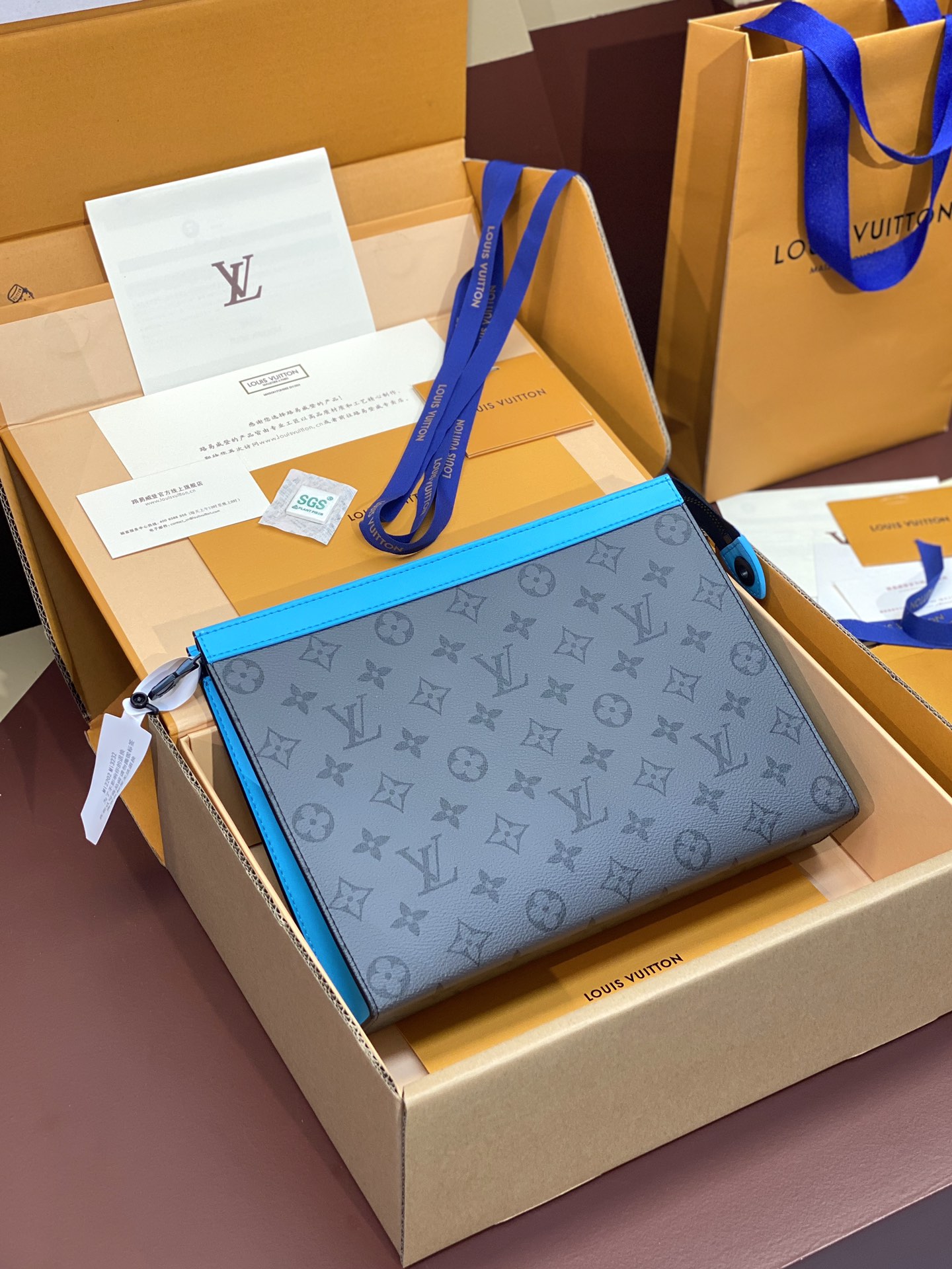 003_92aeab.jpg