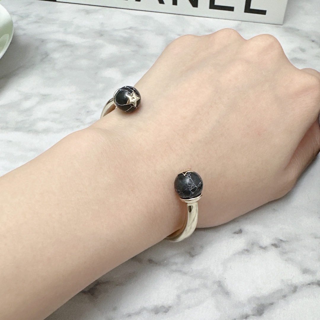 006_355b7e.jpg