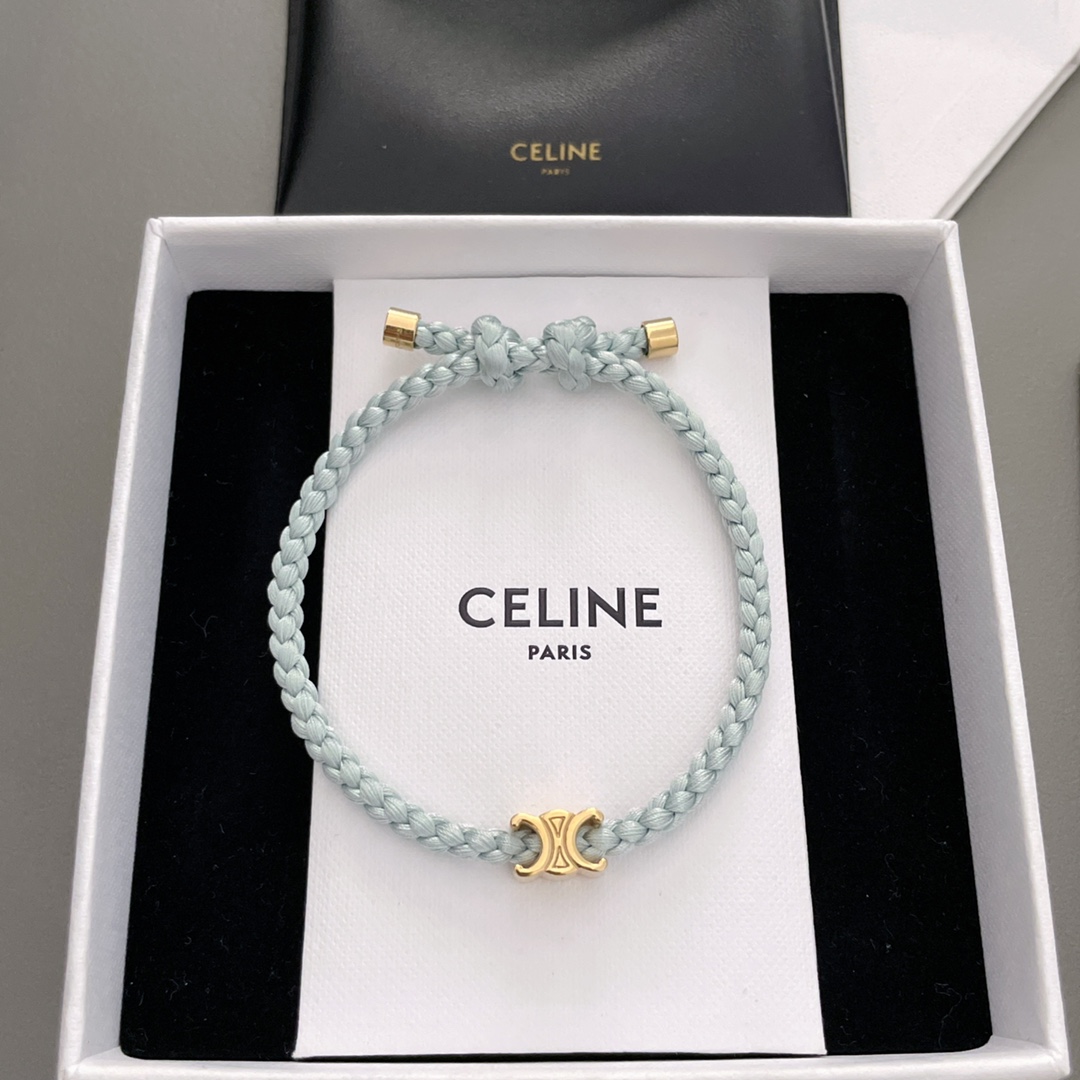 002_3b3f38.jpg