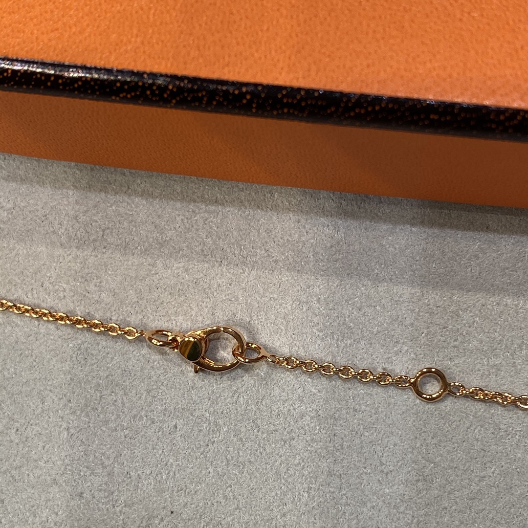007_bfb8d3.jpg