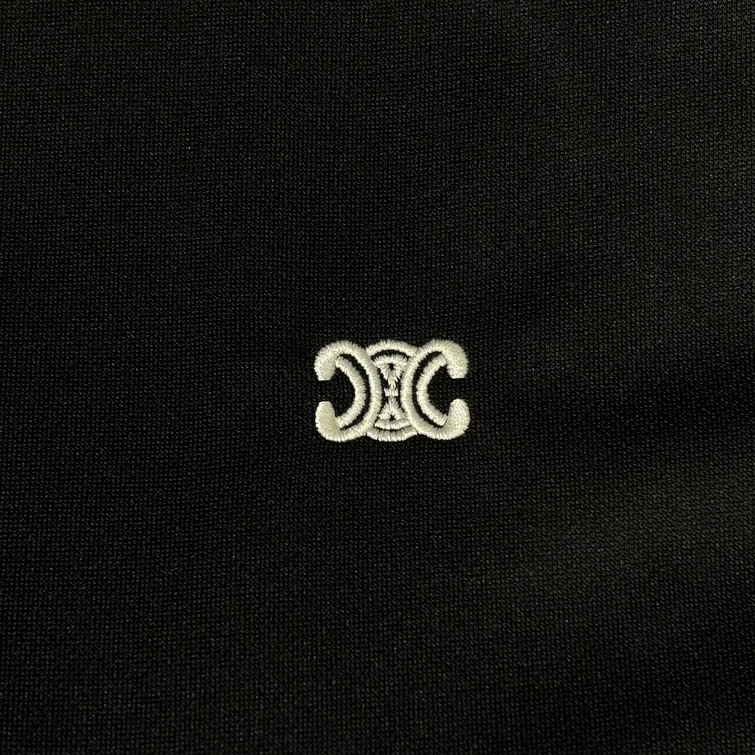 011_e4ef45.jpg