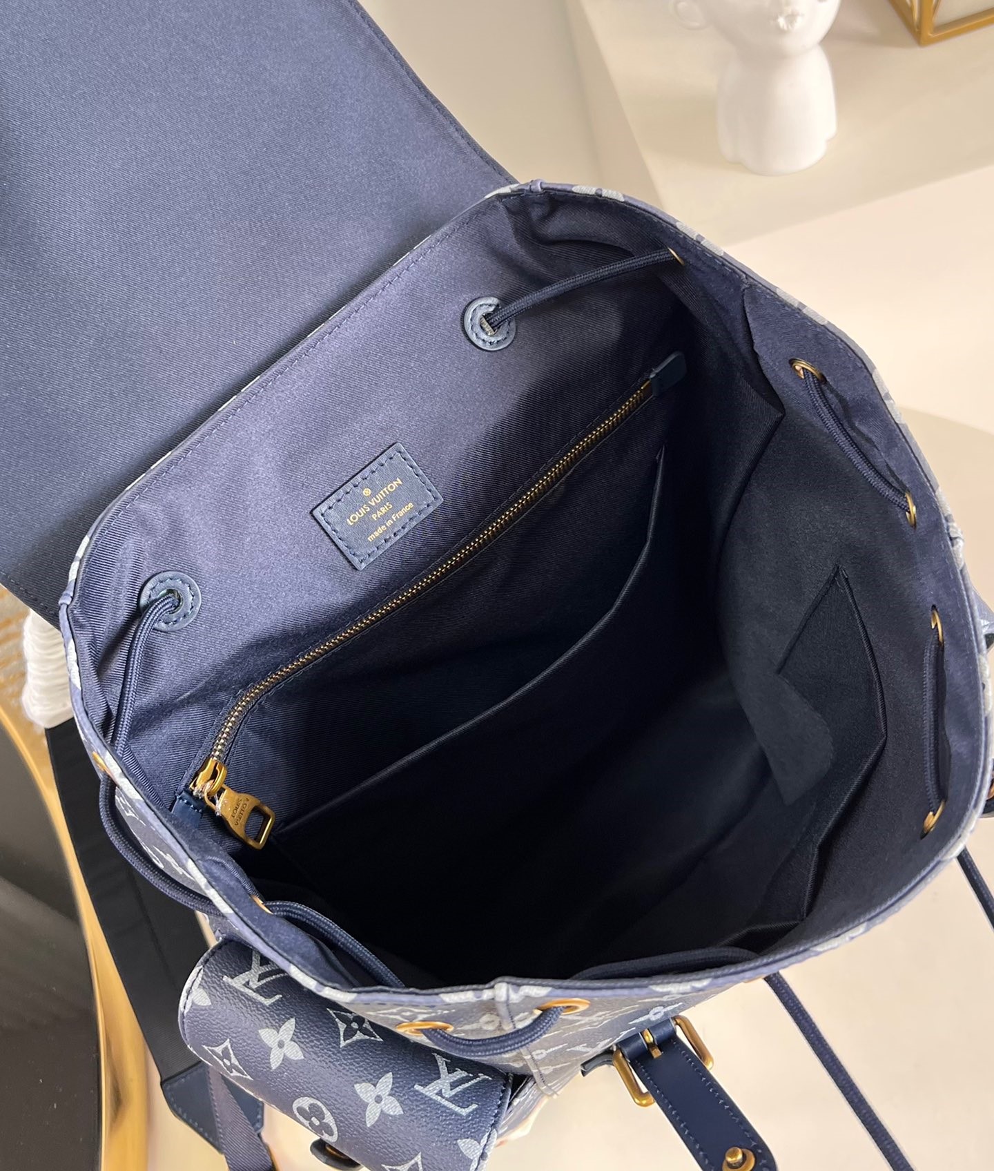 009_cb2047.jpg