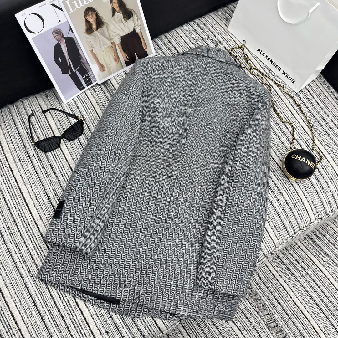 004_7cede1.jpg