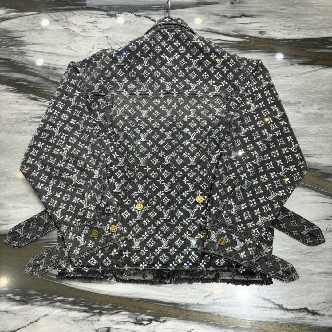 009_4d8946.jpg