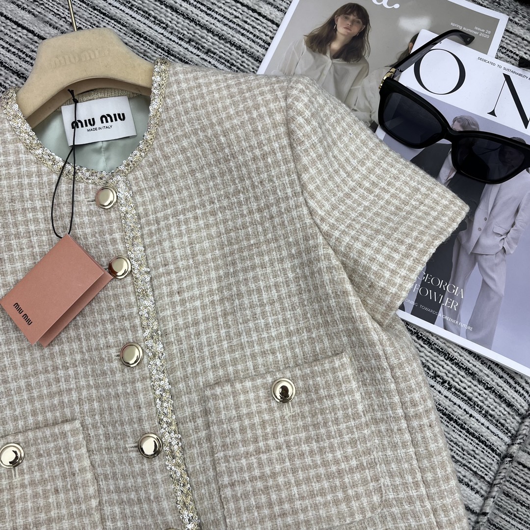 006_e60a3c.jpg