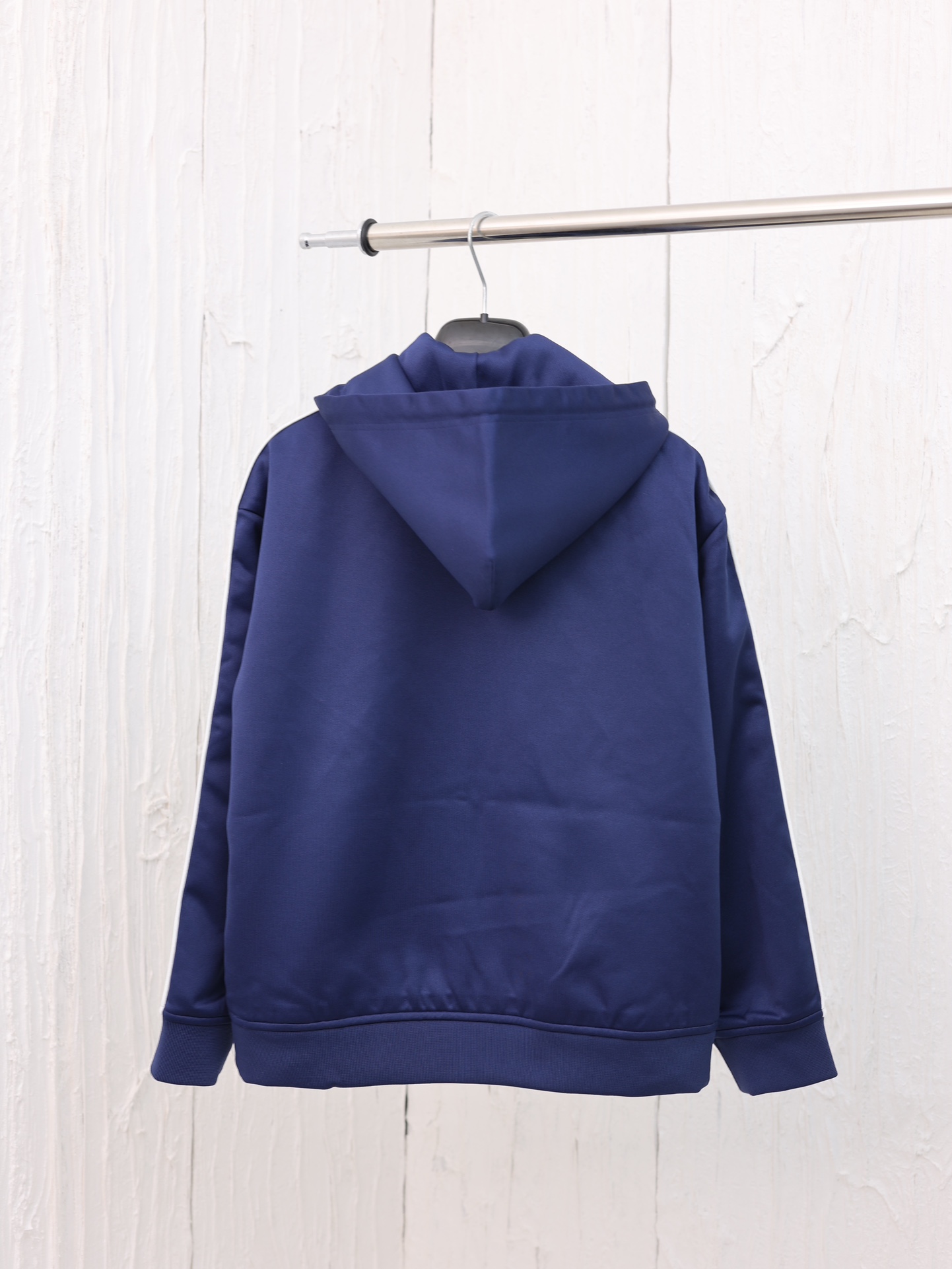 005_b43e77.jpg