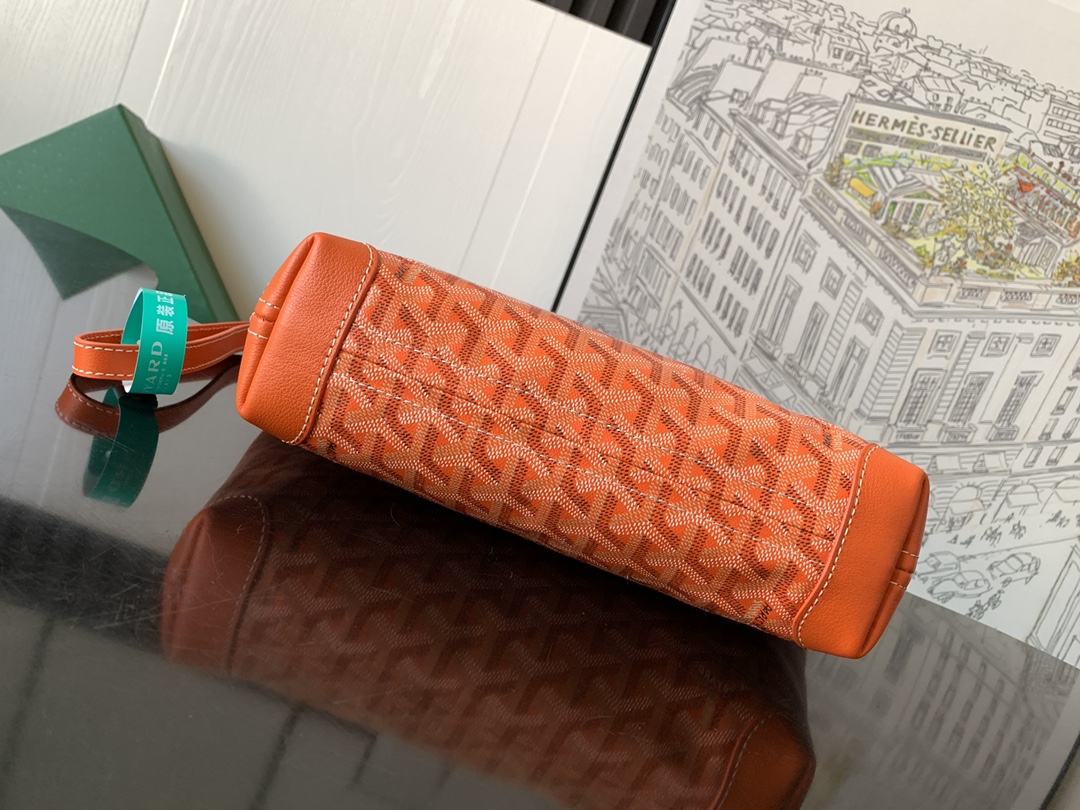 022_5bb8b6.jpg
