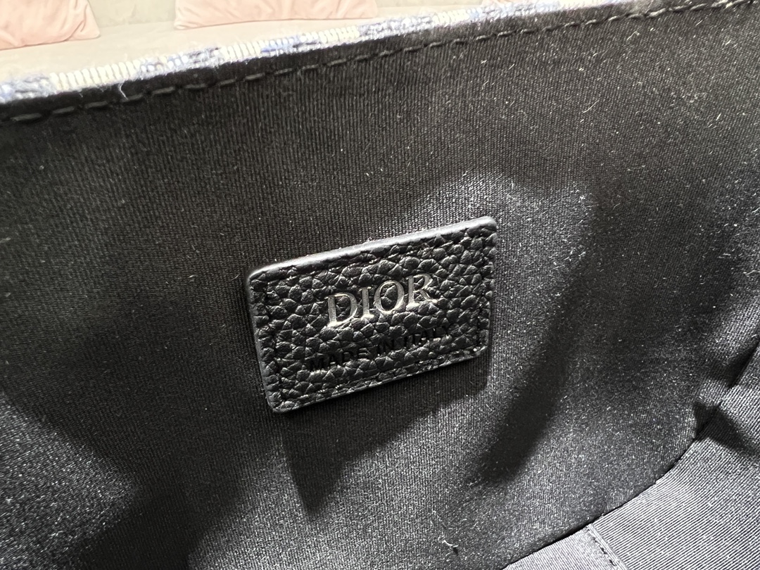 008_927661.jpg