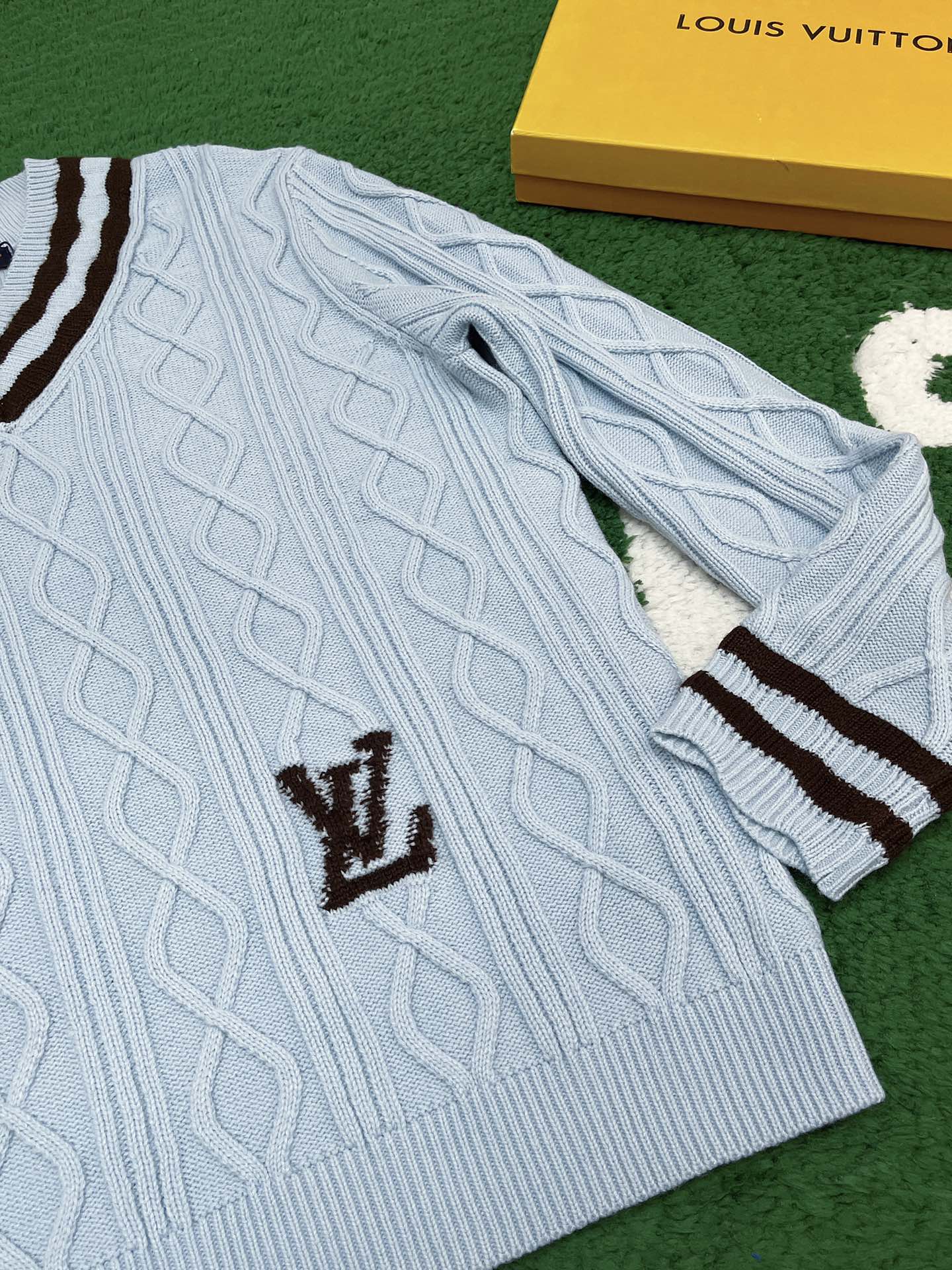 005_a807b9.jpg
