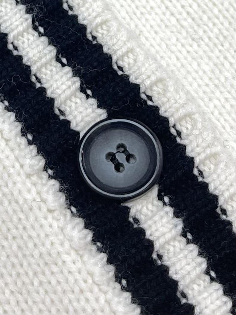 011_976350.jpg