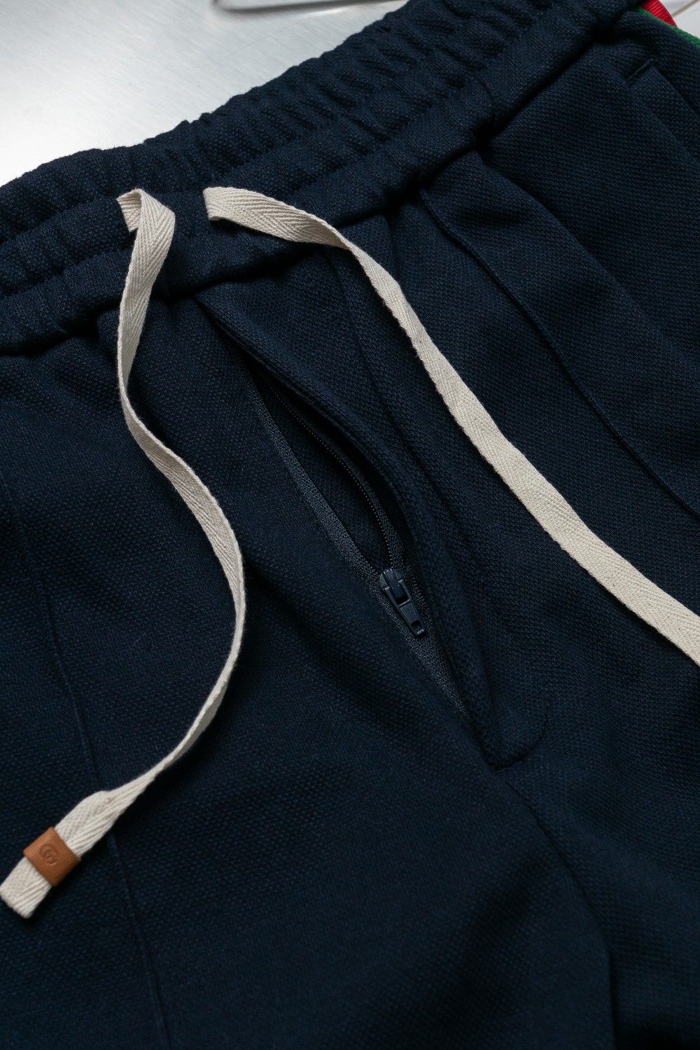 008_a3043c.jpg