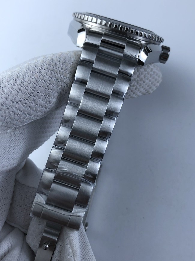 005_3b5730.jpg