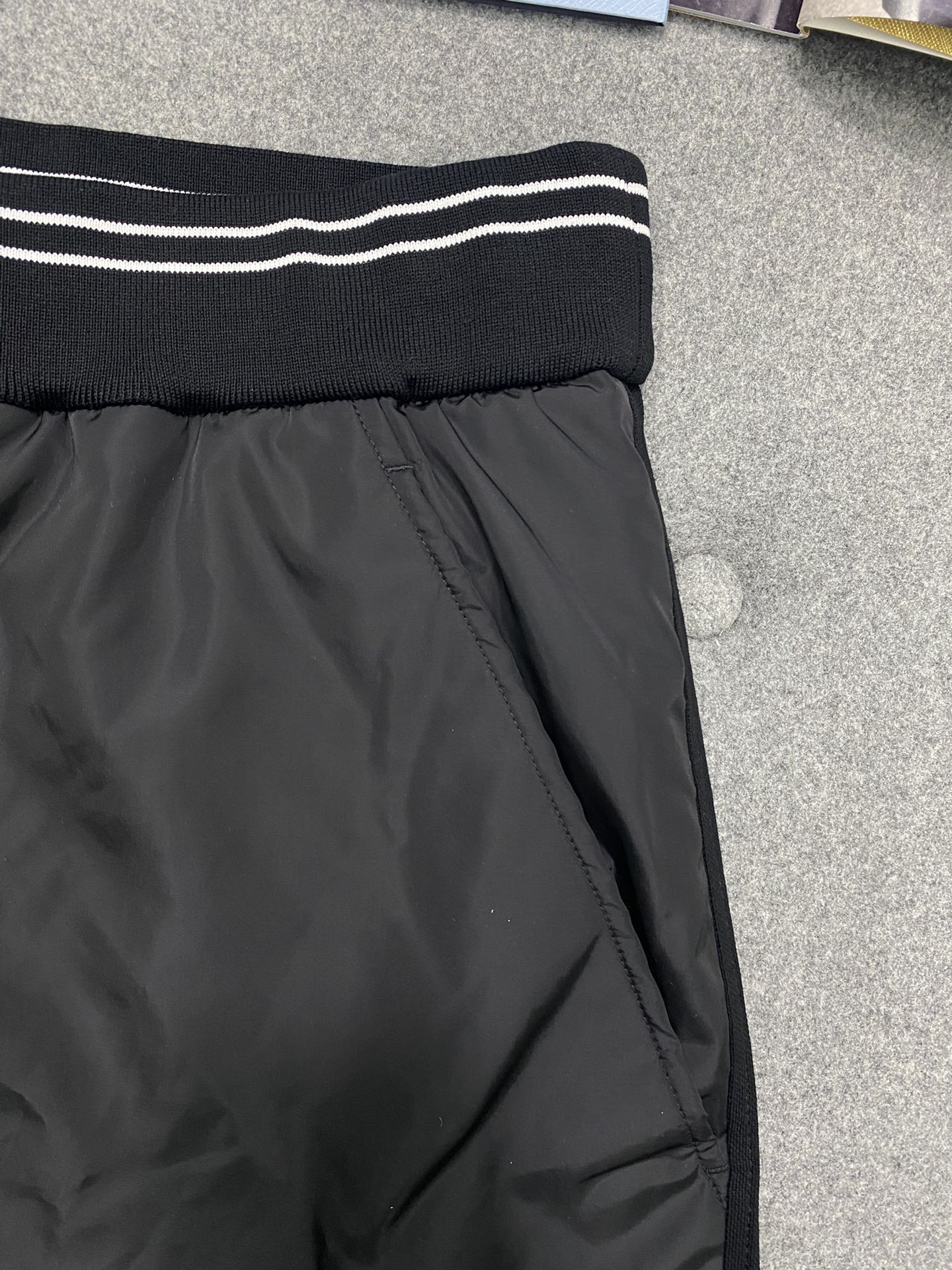 008_1a0c9f.jpg