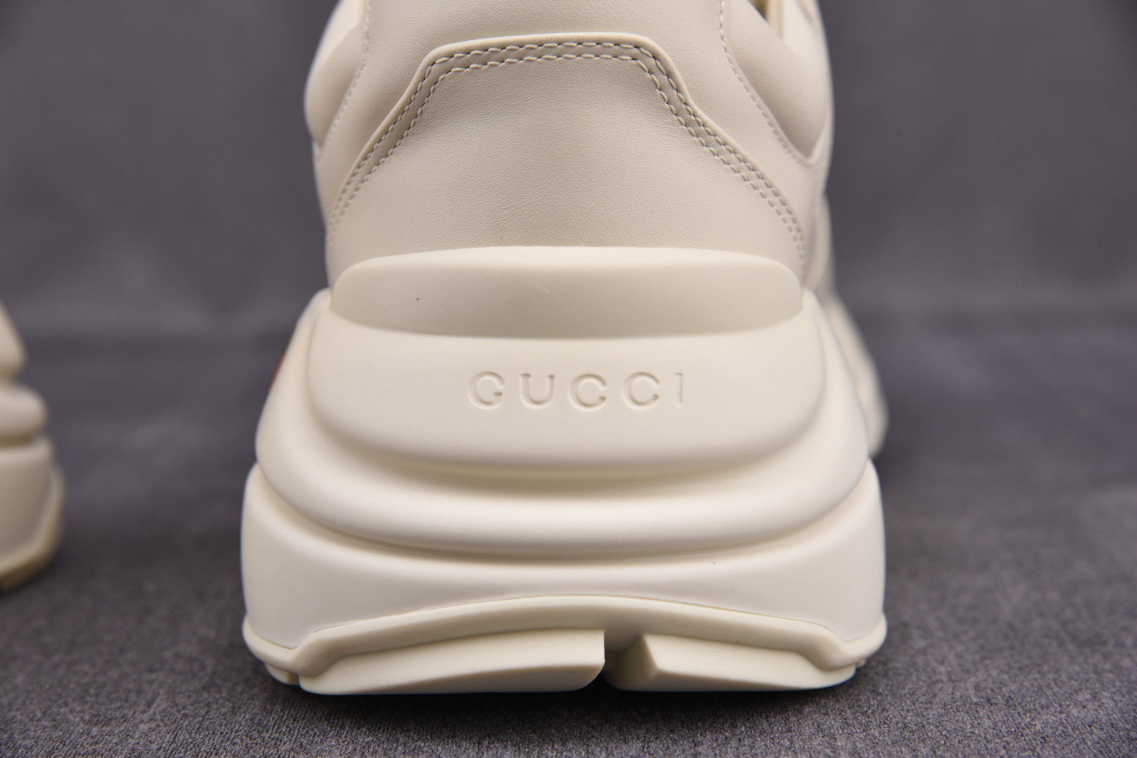 007_857cf6.jpg