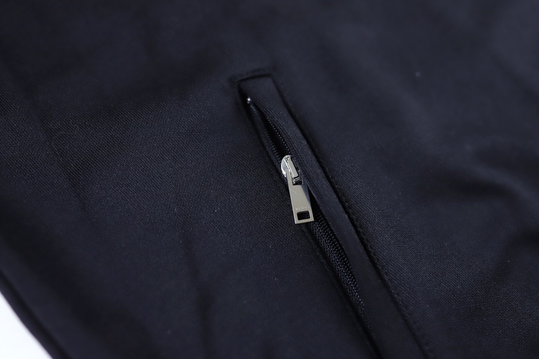 012_7355d4.jpg