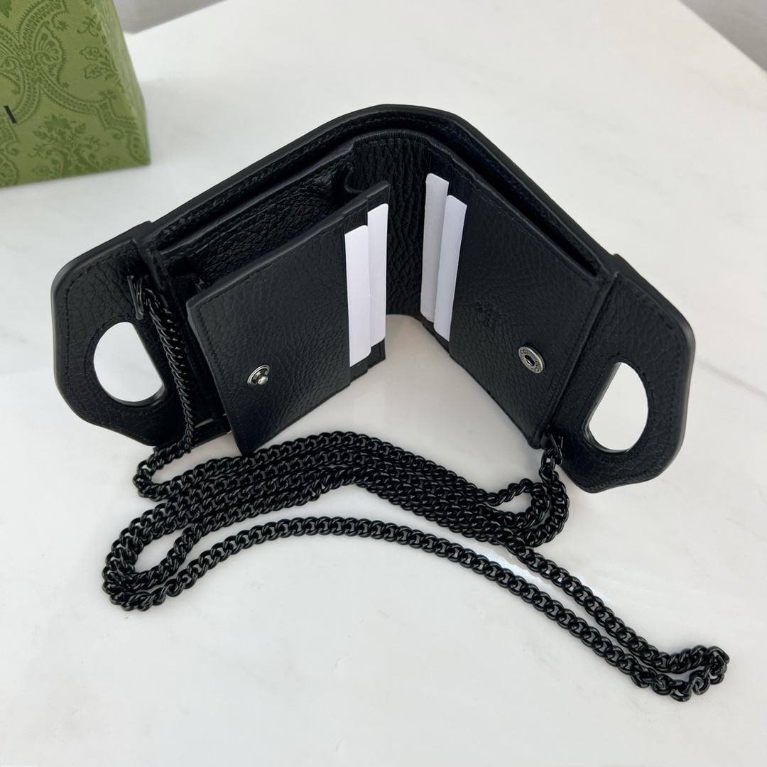 006_77758a.jpg