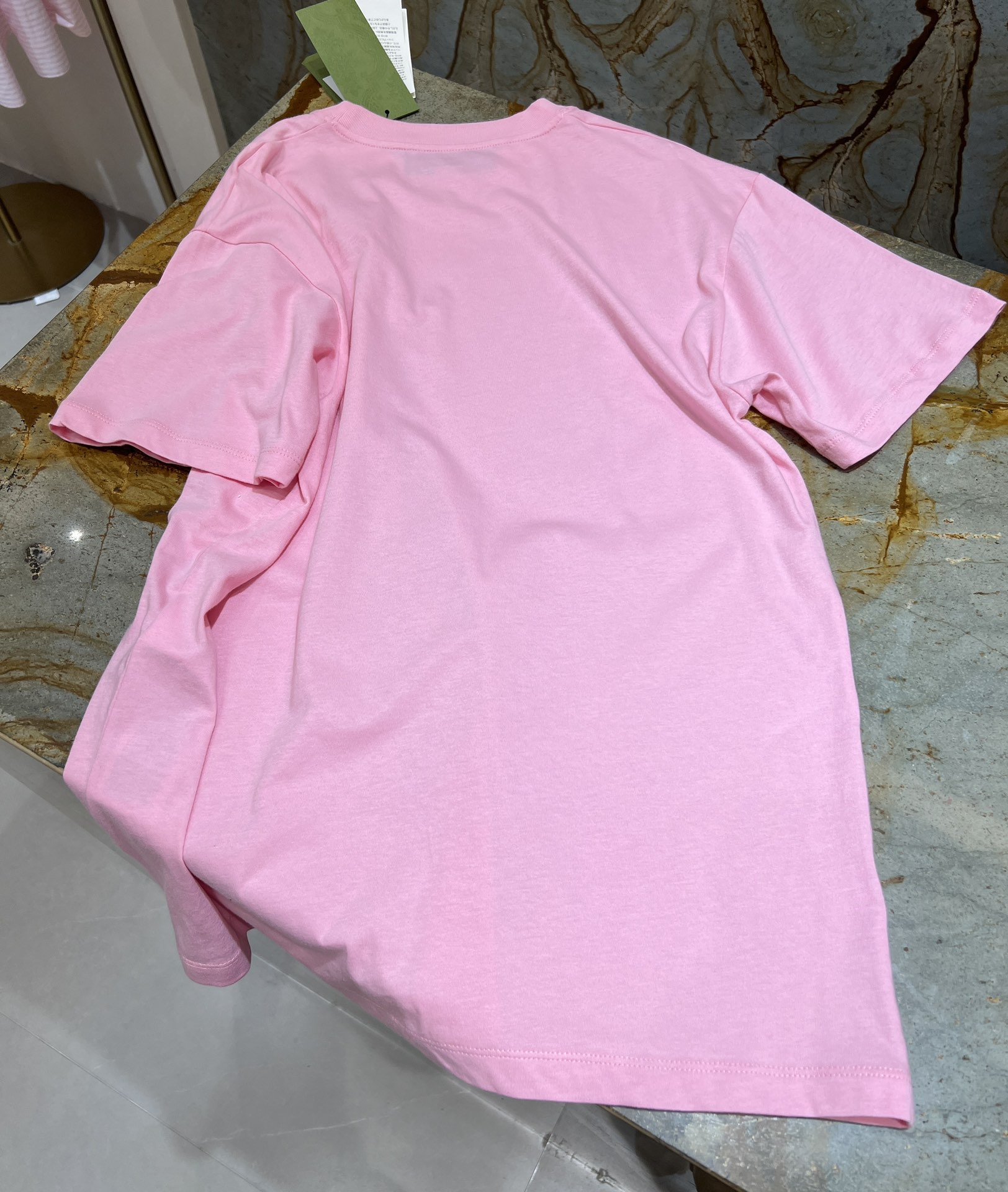 005_370247.jpg