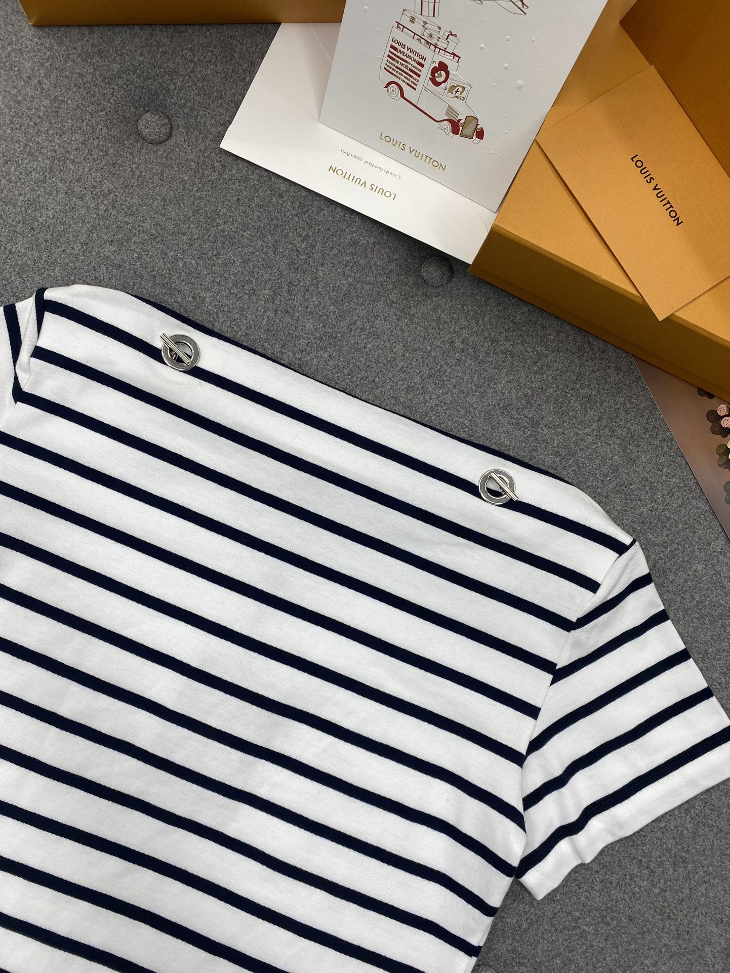 008_7d2835.jpg