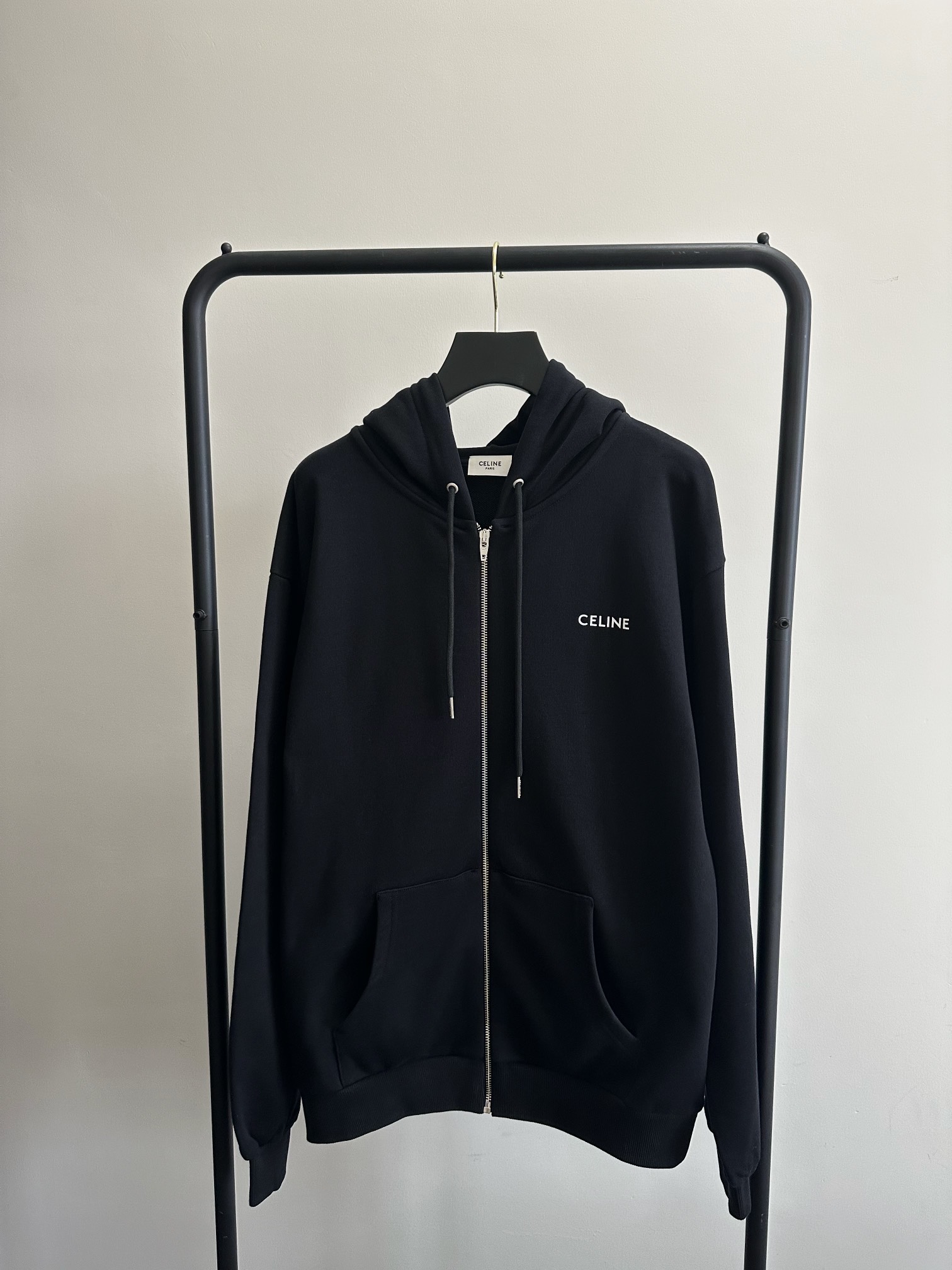 002_571106.jpg