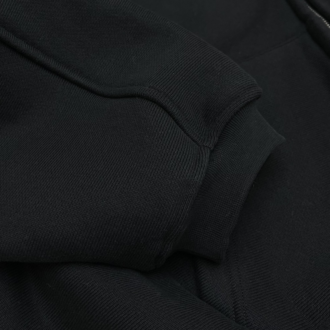 011_b5bb2f.jpg
