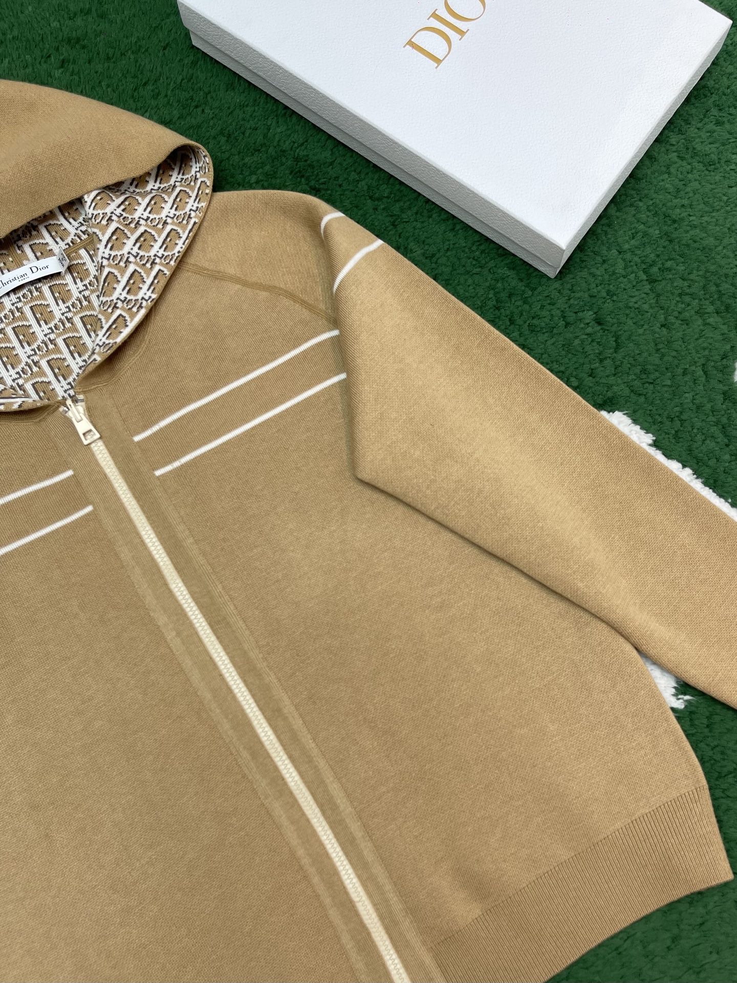 009_6afba8.jpg