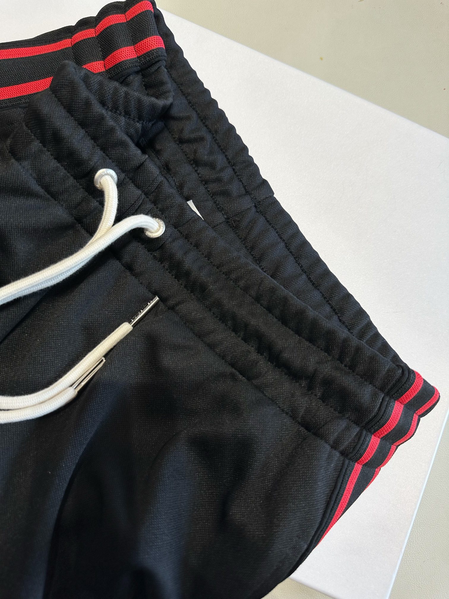 005_34b252.jpg