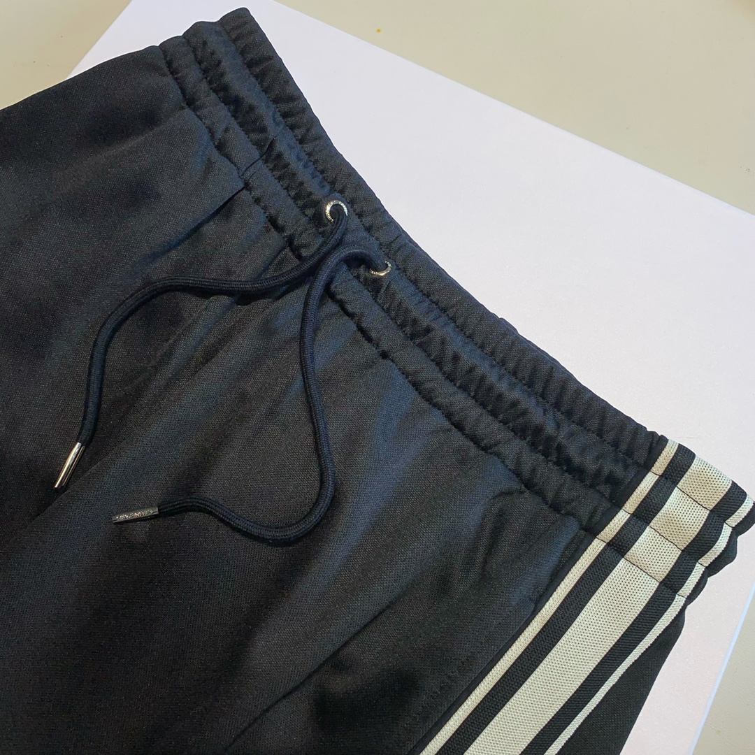 006_7a9377.jpg
