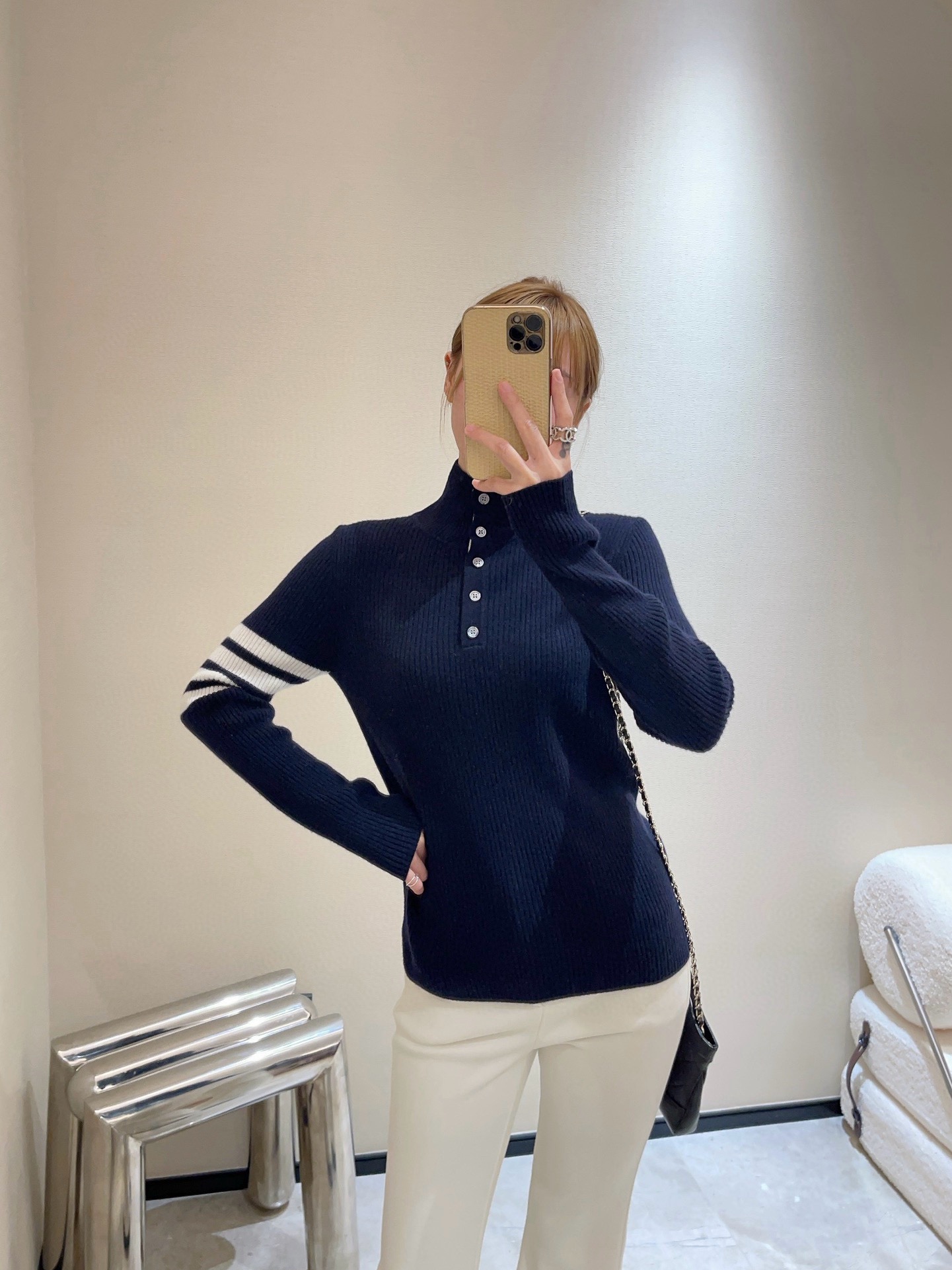 011_f7d818.jpg