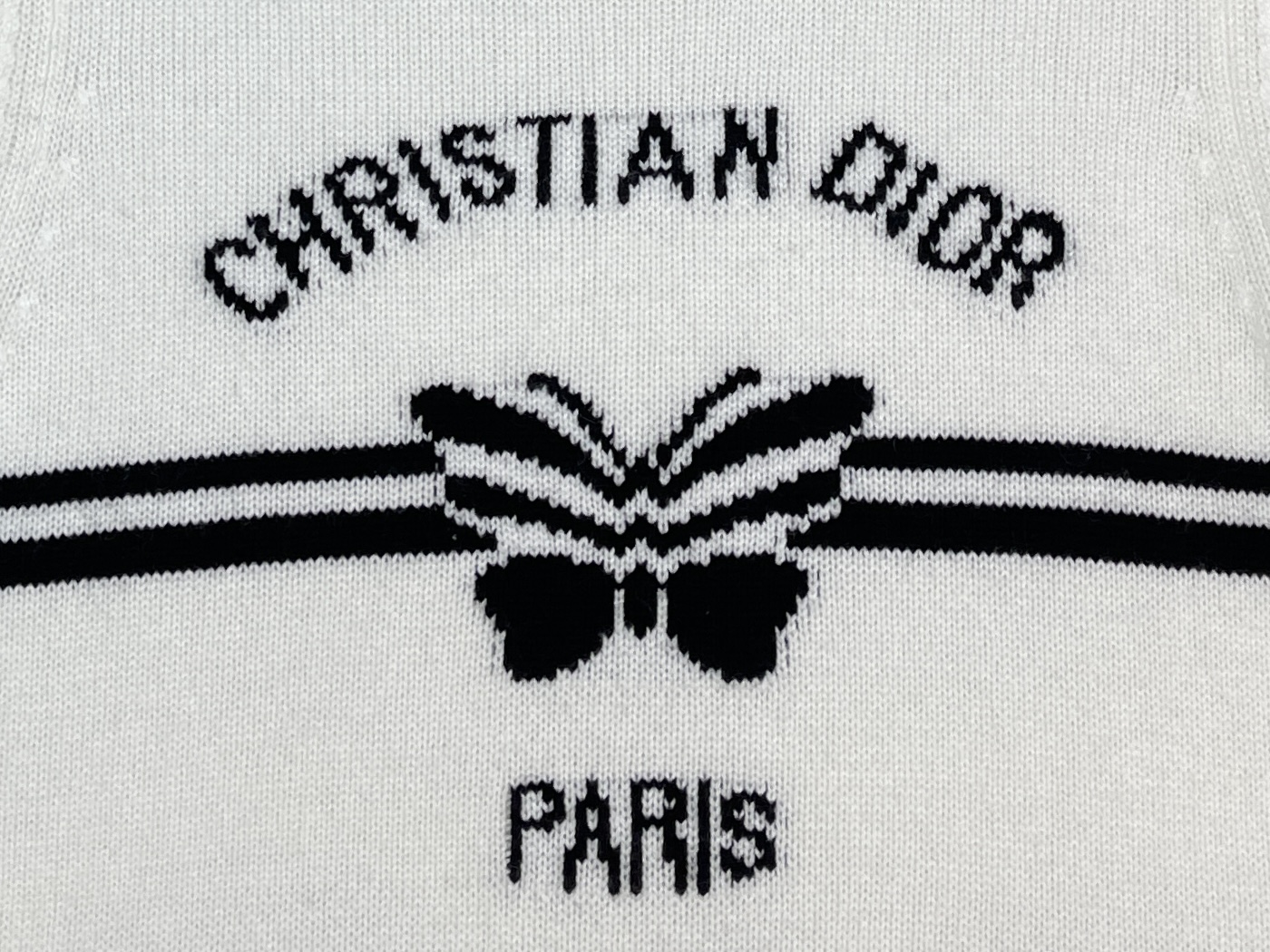 001_9e4077.jpg
