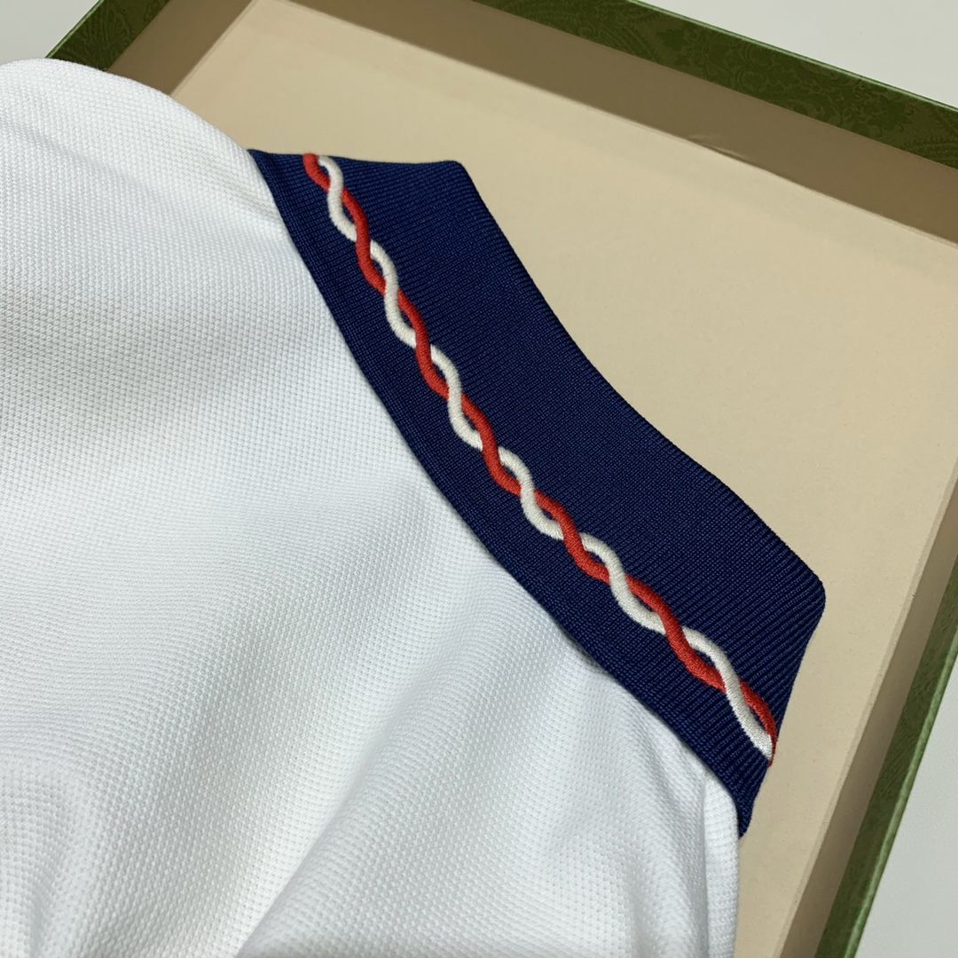 010_957e17.jpg