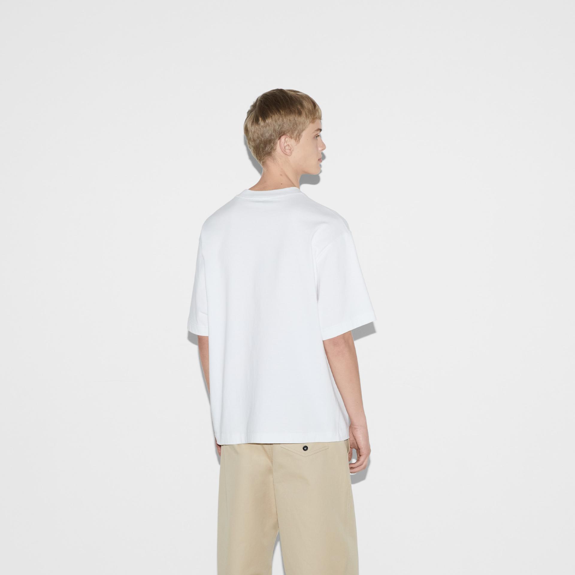 002_7fee20.jpg