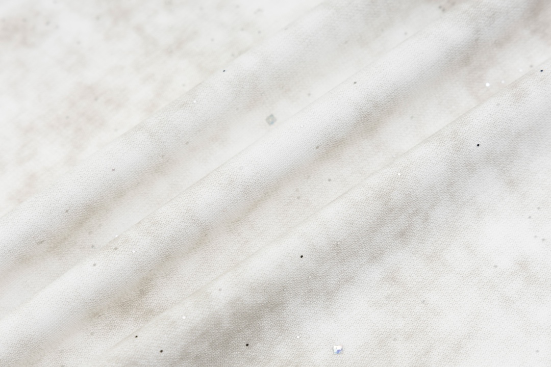 004_984571.jpg