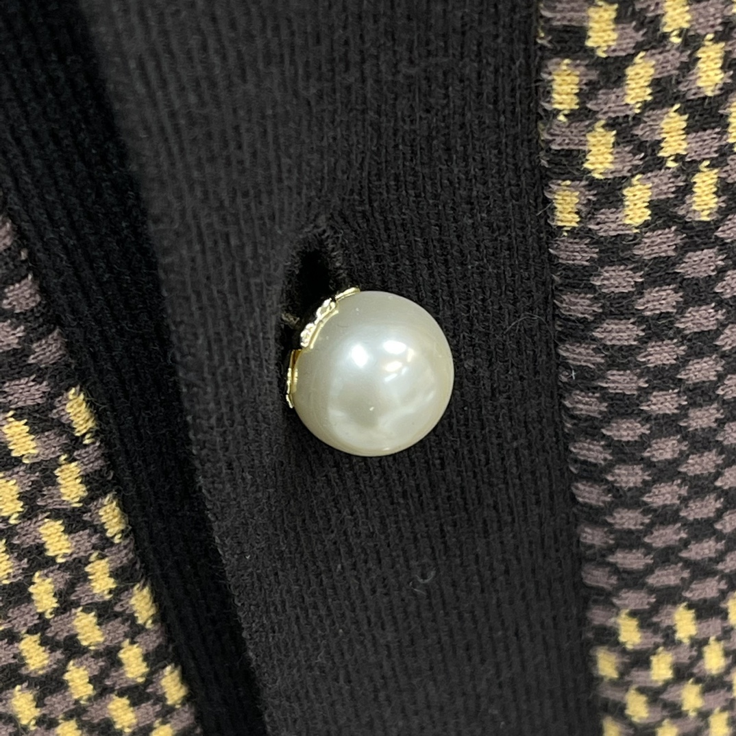 007_9557fe.jpg