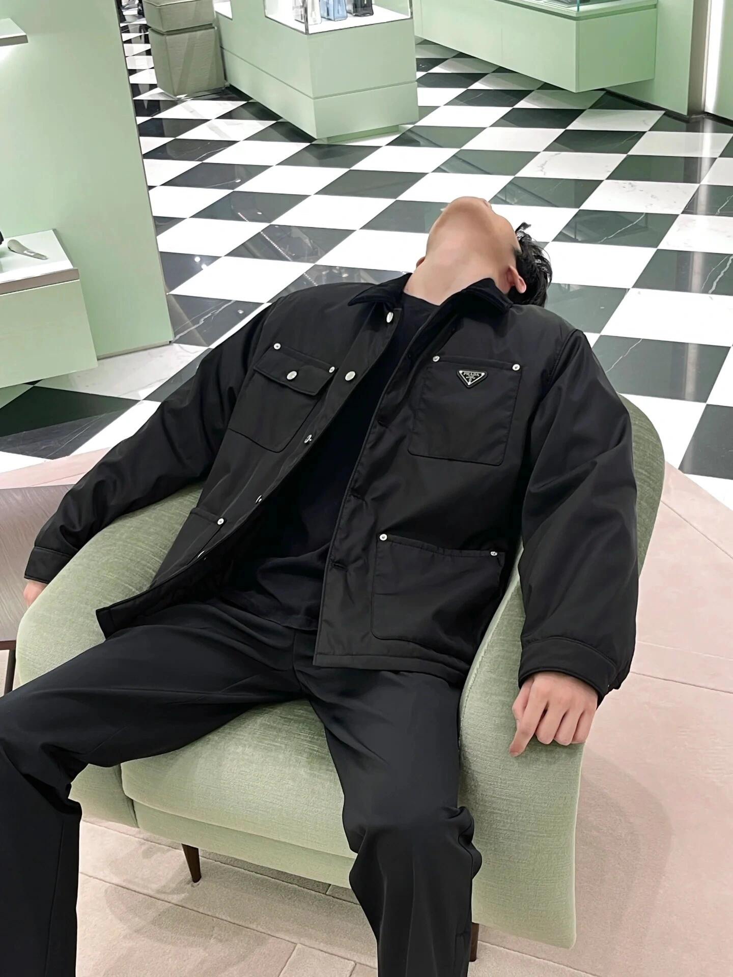 014_fe6d3f.jpg