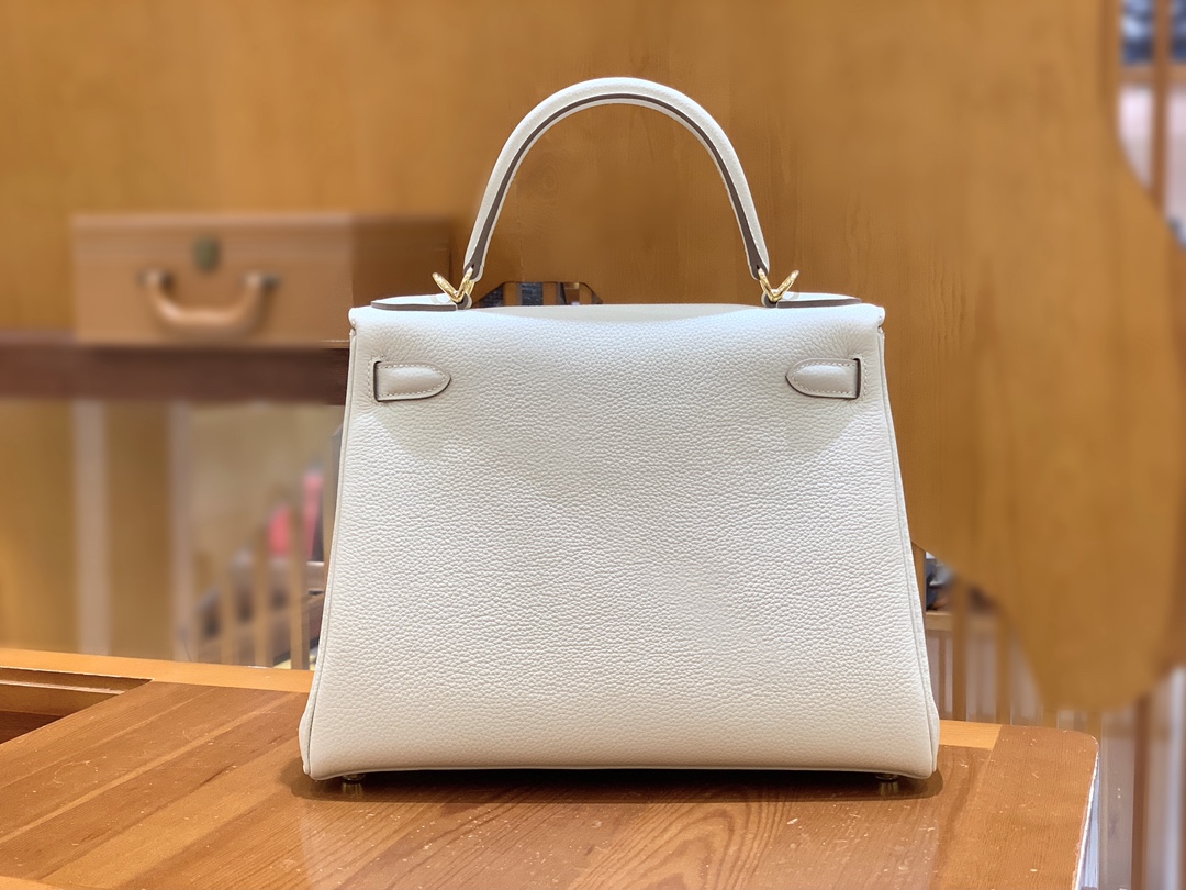 007_b25325.jpg