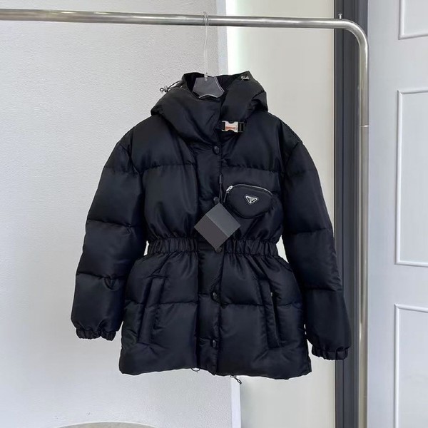 프라다 25FW 리나일론 다운 재킷 블랙(최신상)