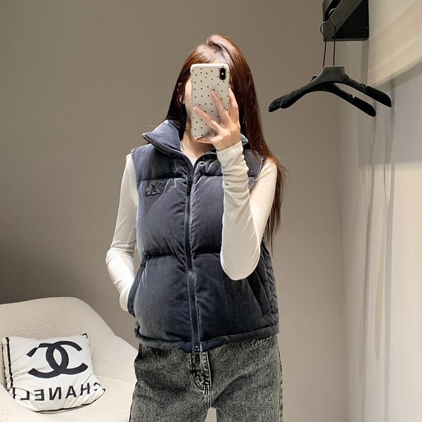 셀린느 24SS 다운 베스트 최신상