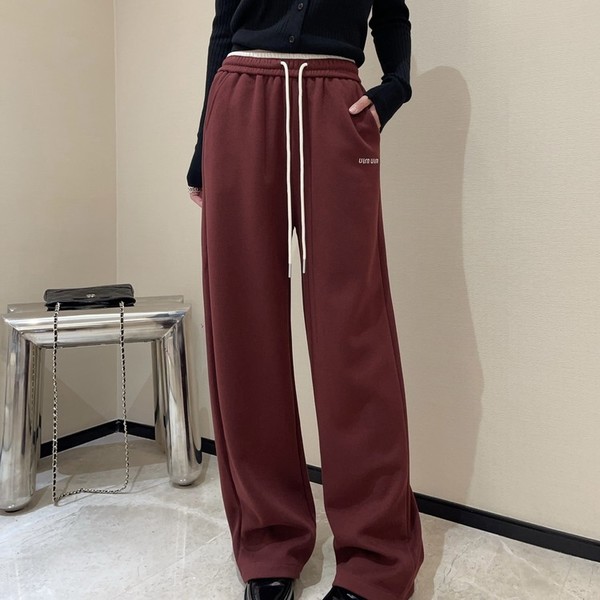 미우미우 트레이닝 팬츠