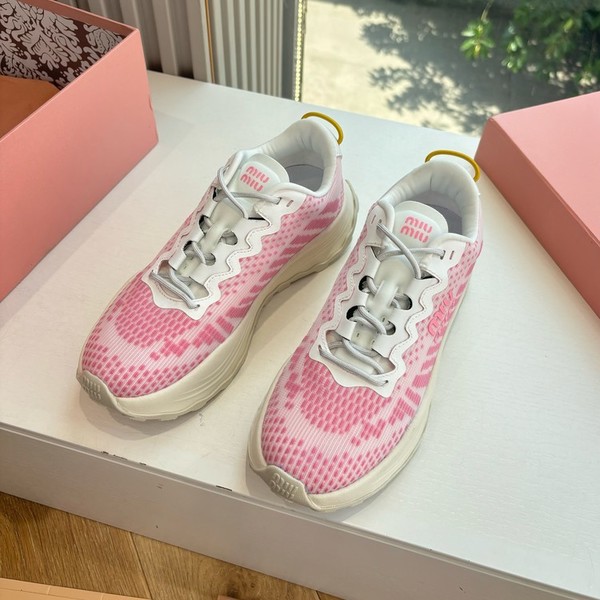 미우미우 테크니컬 패브릭 스니커즈